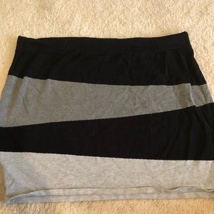 Geometric Mini Skirt